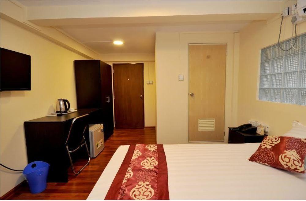 York Residence Yangon Bagian luar foto