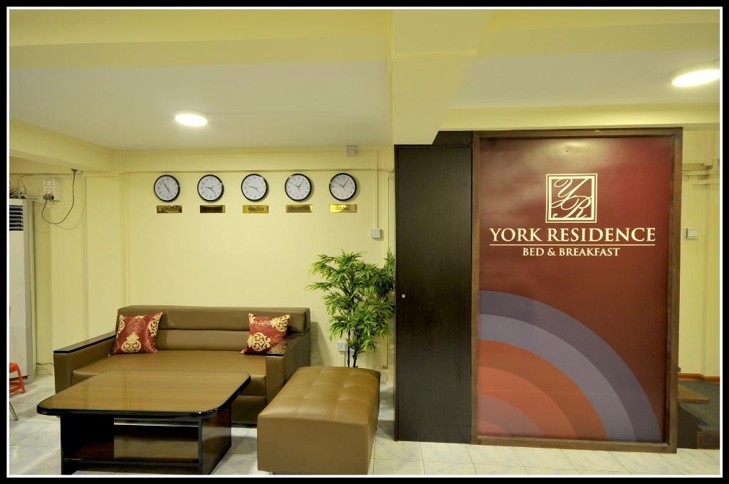 York Residence Yangon Bagian luar foto