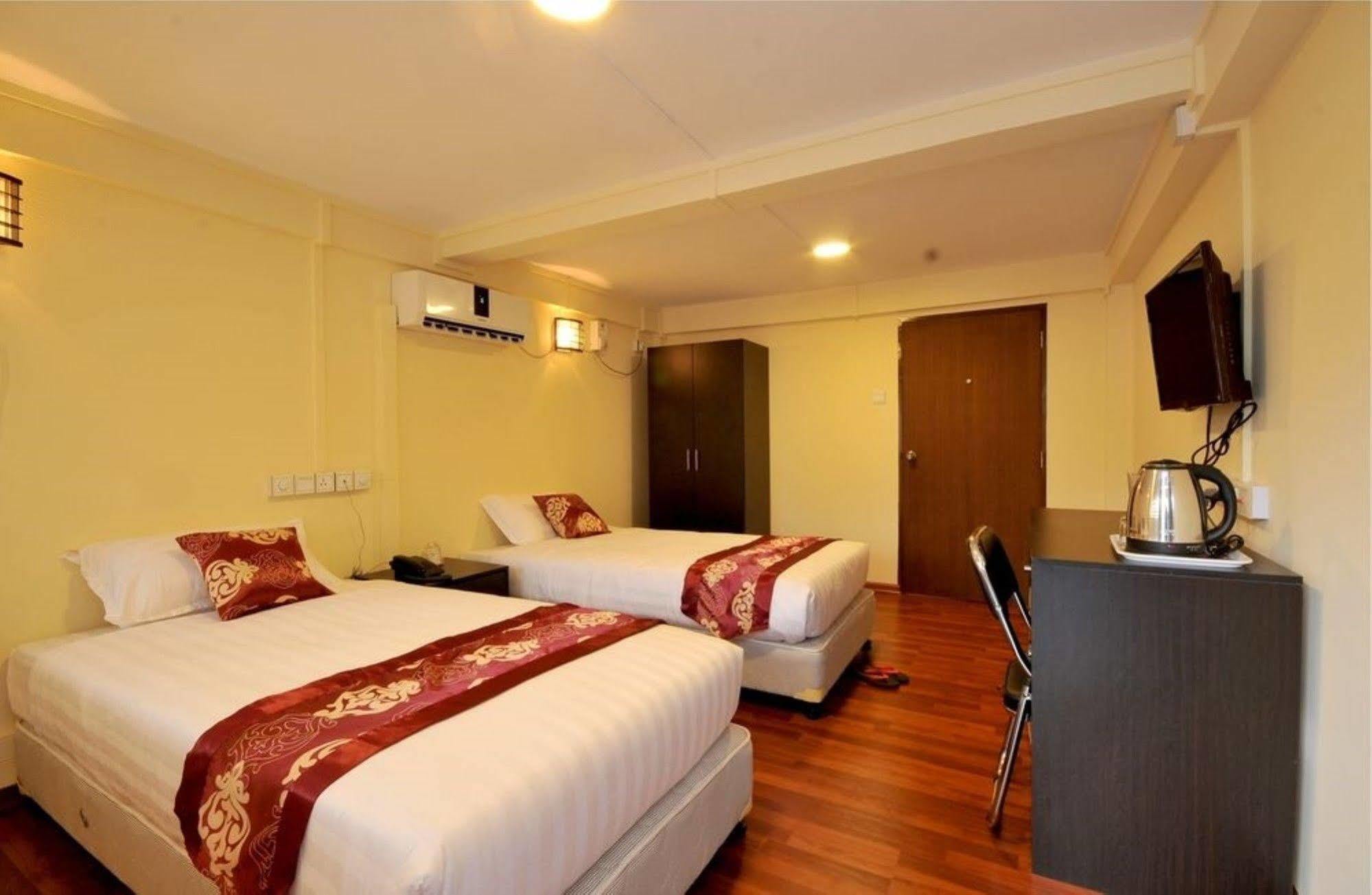 York Residence Yangon Bagian luar foto